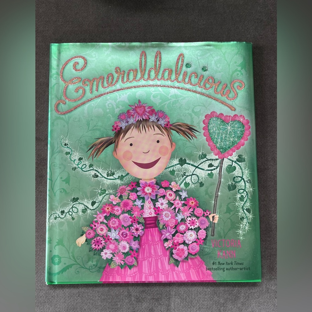 Pinkalicious Emeraldalicious Children's Book